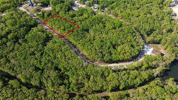 1 Acre of Residential Land for Sale in Village of Four Seasons, Missouri
