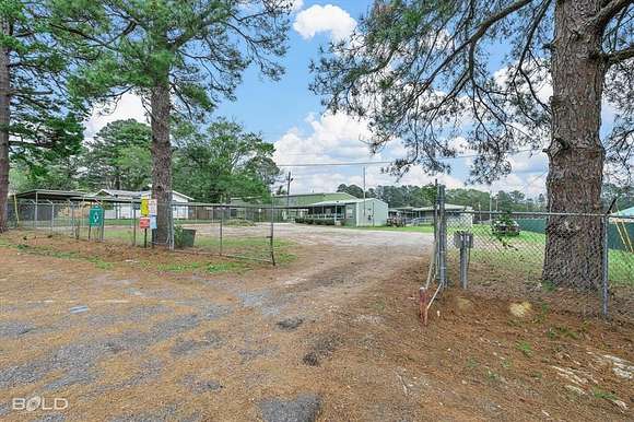 5 Acres of Improved Commercial Land for Sale in Mansfield, Louisiana