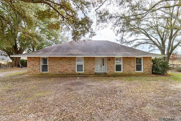28.6 Acres of Land with Home for Sale in Zachary, Louisiana
