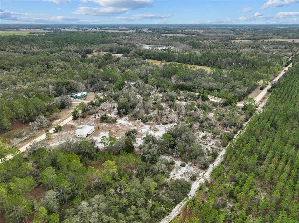 4 Acres of Land for Sale in Trenton, Florida