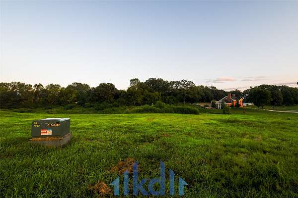 1.52 Acres of Residential Land for Sale in Des Moines, Iowa