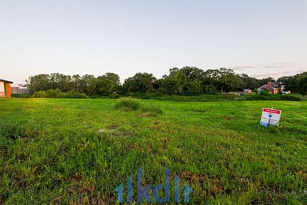 1 Acre of Residential Land for Sale in Des Moines, Iowa