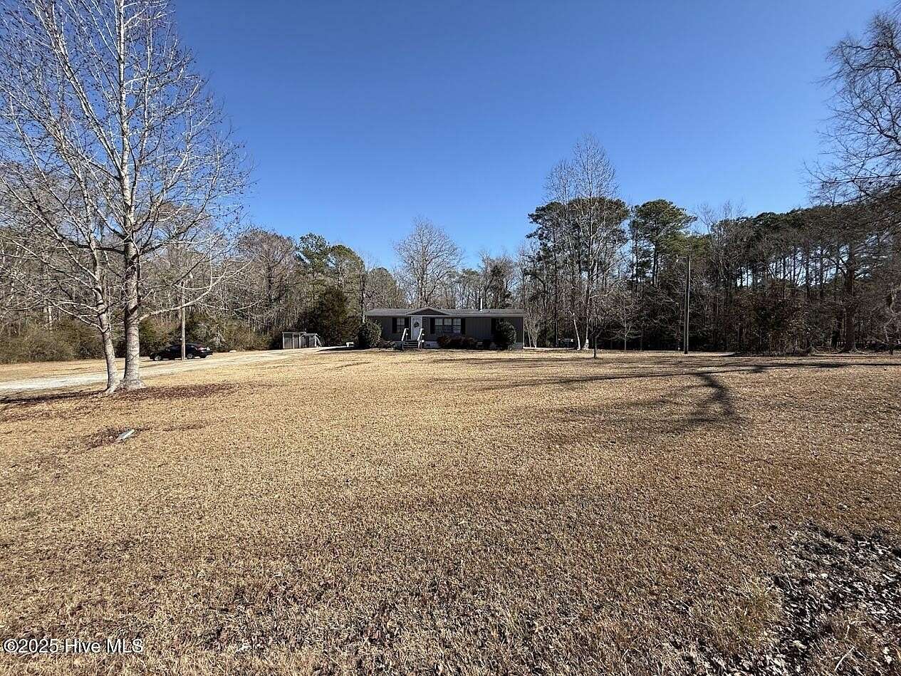 5.26 Acres of Residential Land with Home for Sale in Stella, North Carolina