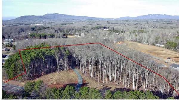 7 Acres of Residential Land for Sale in King, North Carolina