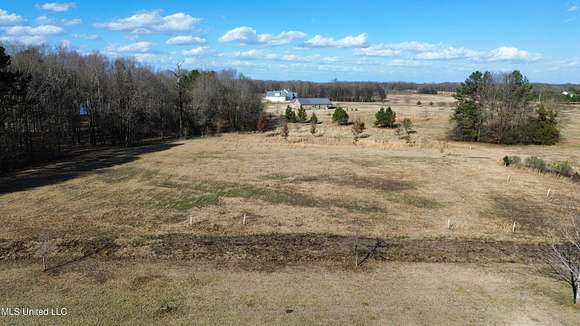 5 Acres of Residential Land for Sale in Madison, Mississippi