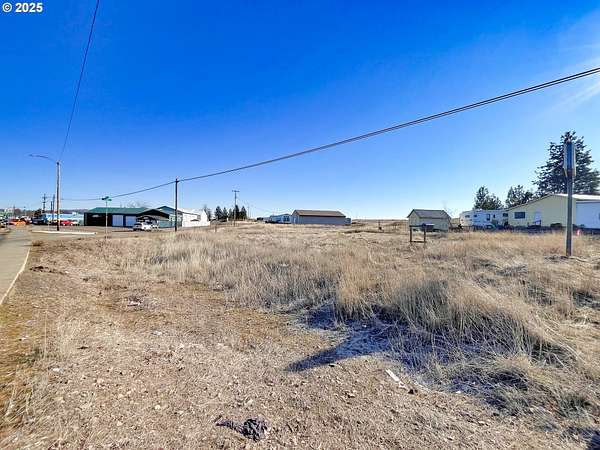 0.25 Acres of Mixed-Use Land for Sale in Goldendale, Washington