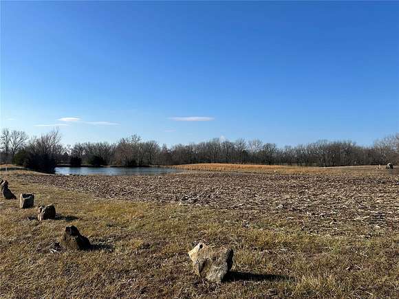 1.97 Acres of Residential Land for Sale in Chester, Illinois