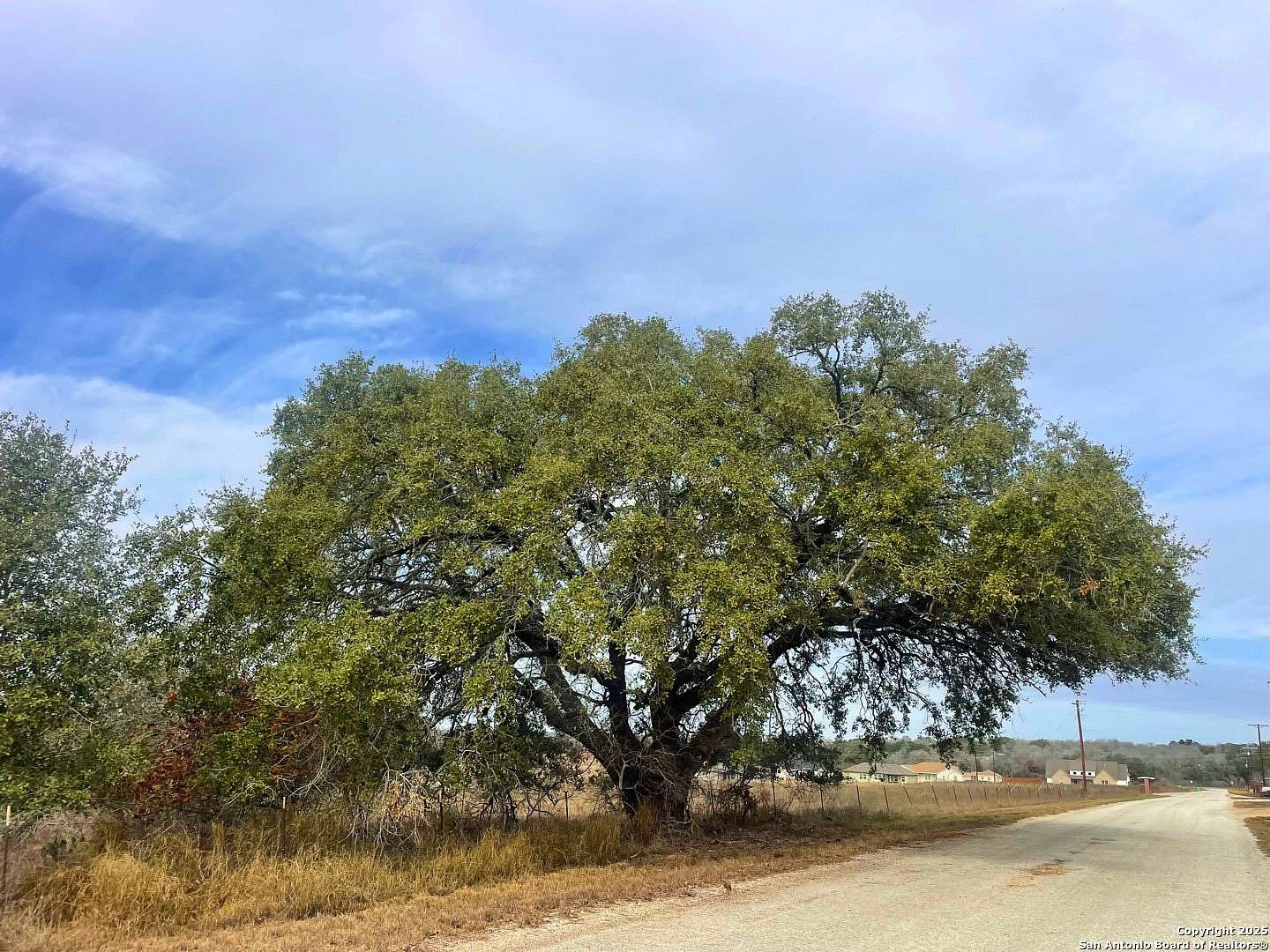 6 Acres of Land for Sale in Poteet, Texas