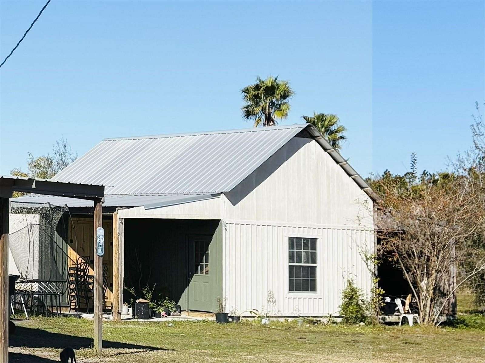 3.28 Acres of Residential Land with Home for Sale in Plant City, Florida