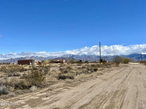 4.8 Acres of Residential Land for Sale in Yucca, Arizona