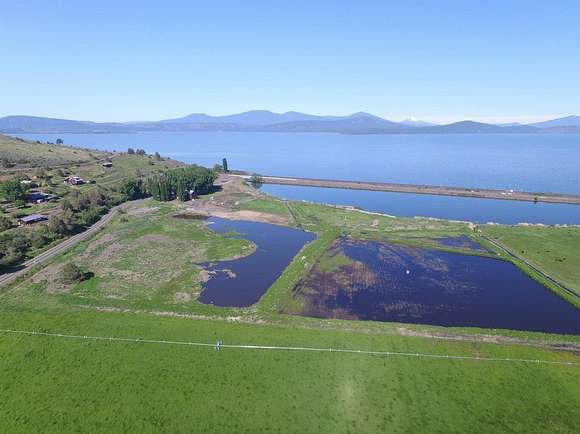 23.47 Acres of Land with Home for Sale in Klamath Falls, Oregon