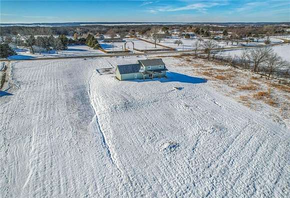 2.9 Acres of Residential Land with Home for Sale in Perry, Kansas