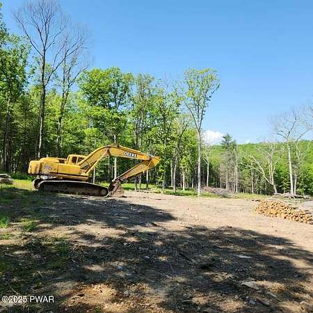 50 Acres of Recreational Land for Sale in Shohola, Pennsylvania