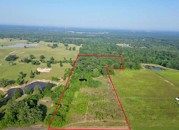 10 Acres of Land for Sale in Pittsburg, Texas