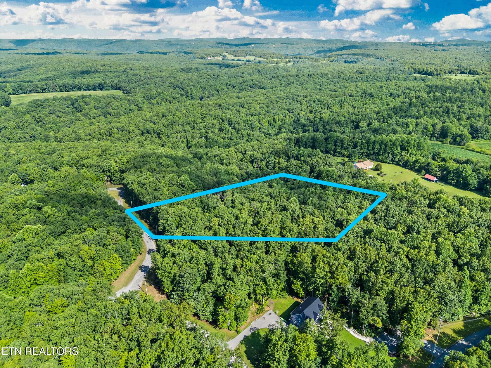 2.8 Acres of Residential Land for Sale in Monterey, Tennessee
