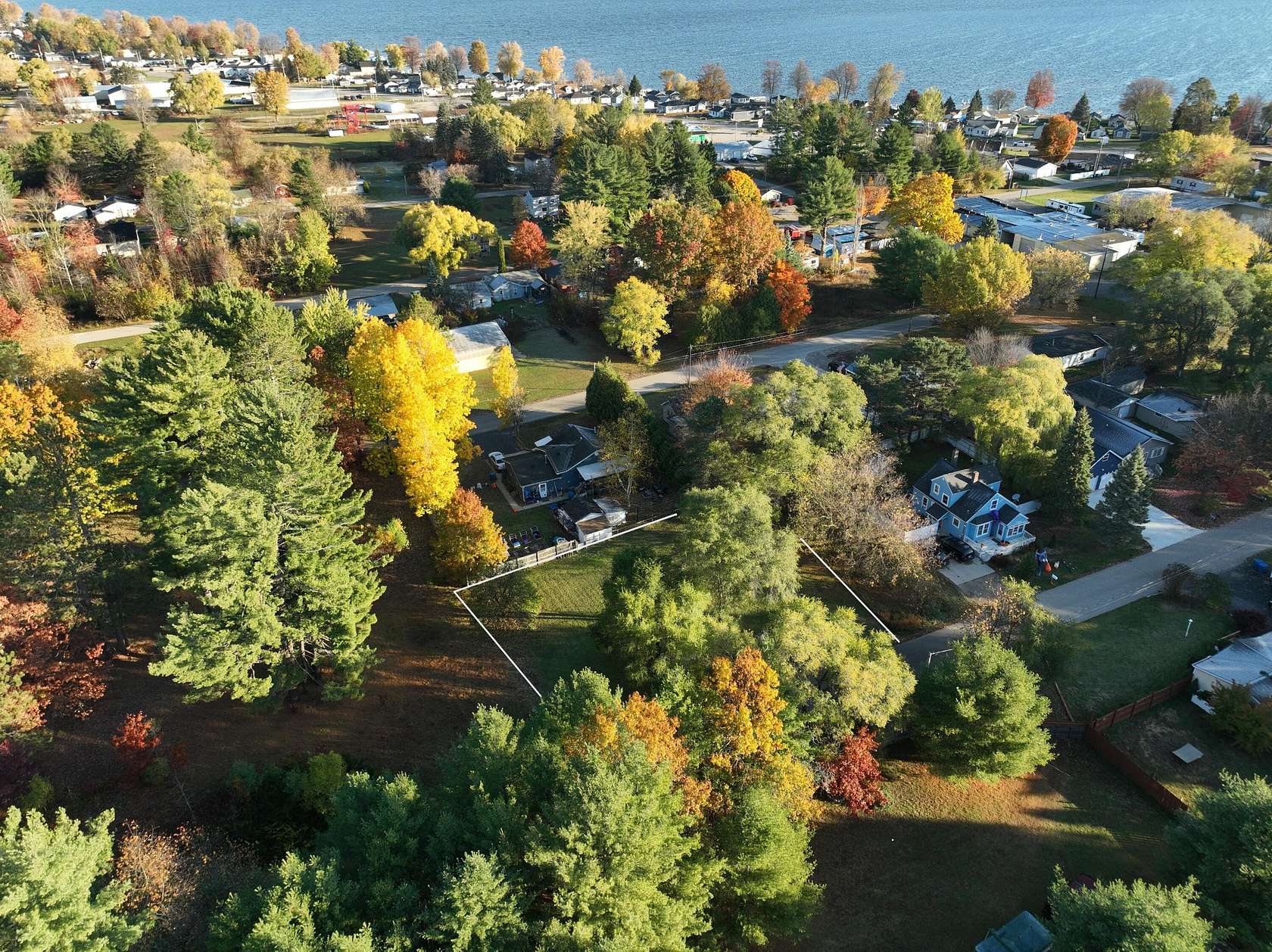 0.36 Acres of Land for Sale in Houghton Lake, Michigan