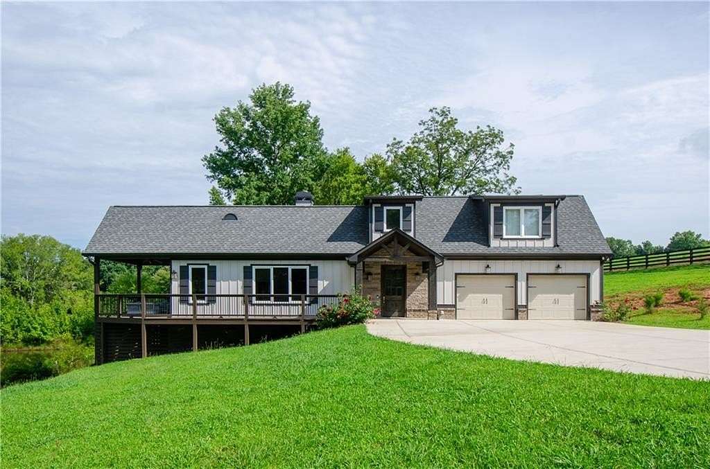 2.52 Acres of Land with Home for Sale in Hoschton, Georgia