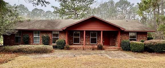 3.62 Acres of Residential Land with Home for Sale in Tifton, Georgia