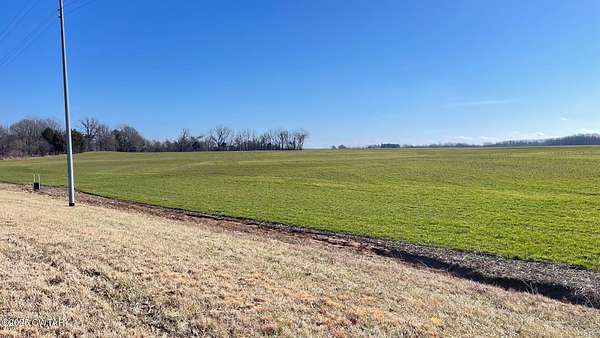 148 Acres of Agricultural Land for Sale in Medina, Tennessee