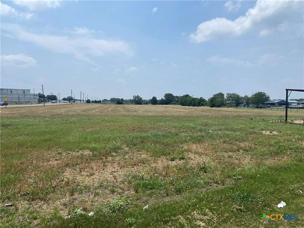 5 Acres of Commercial Land for Sale in Victoria, Texas