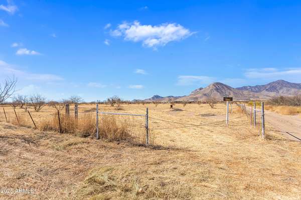 4 Acres of Residential Land for Sale in Hereford, Arizona