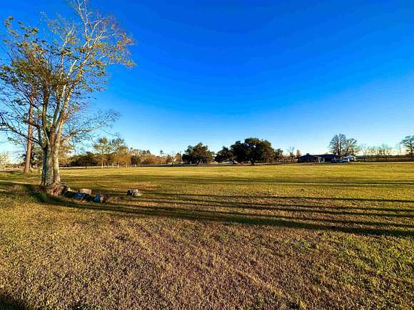 2.45 Acres of Residential Land for Sale in Raceland, Louisiana