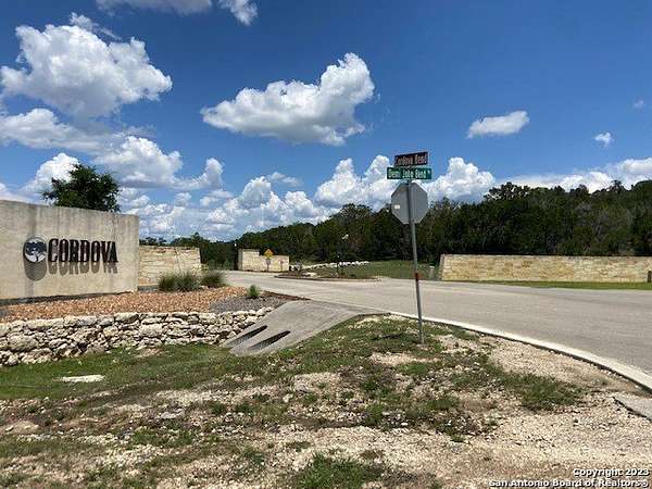1.19 Acres of Residential Land for Sale in Canyon Lake, Texas
