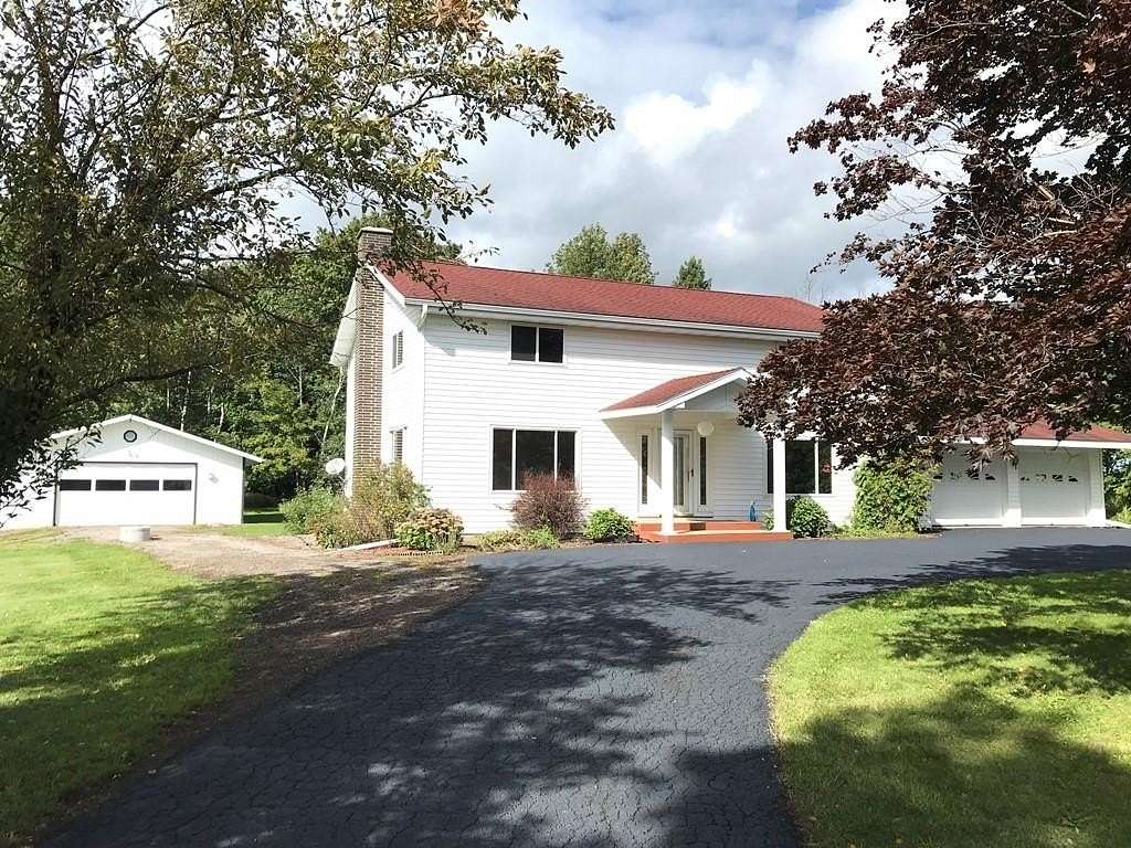 2 Acres of Residential Land with Home for Sale in Marathon City, Wisconsin