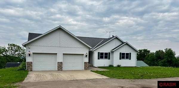 3.43 Acres of Residential Land with Home for Sale in St. Peter, Minnesota