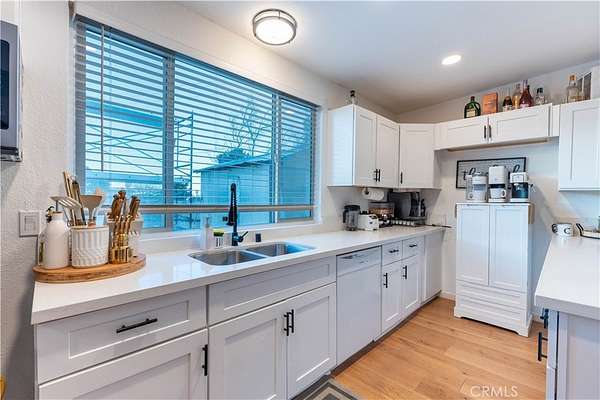 2.5 Acres of Residential Land with Home for Sale in Phelan, California