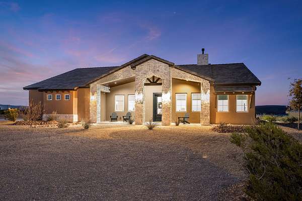 10.4 Acres of Land with Home for Sale in Las Cruces, New Mexico
