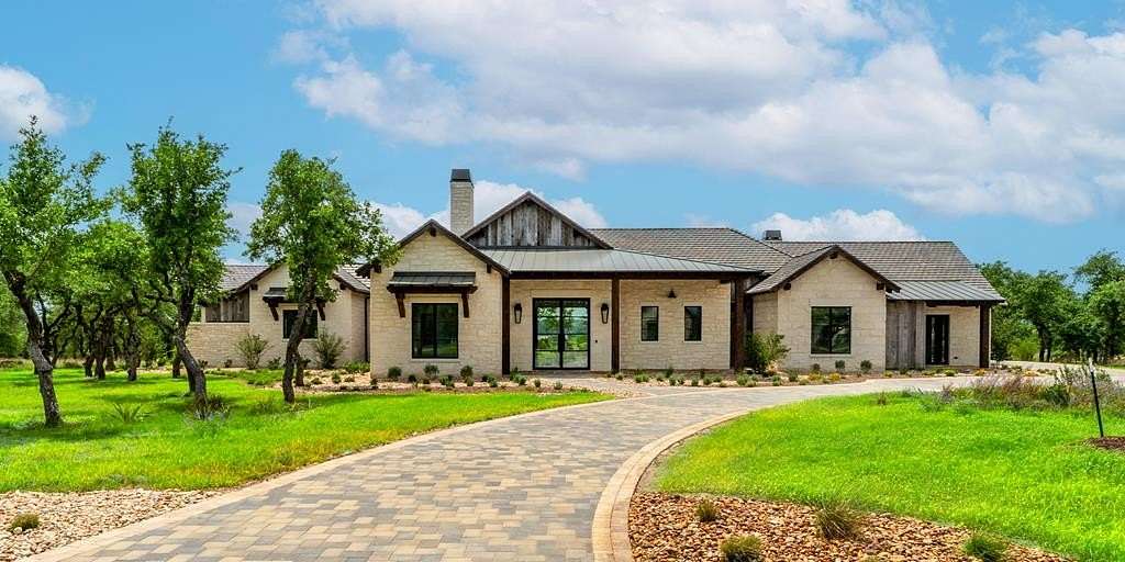 3.39 Acres of Residential Land with Home for Sale in Fredericksburg, Texas