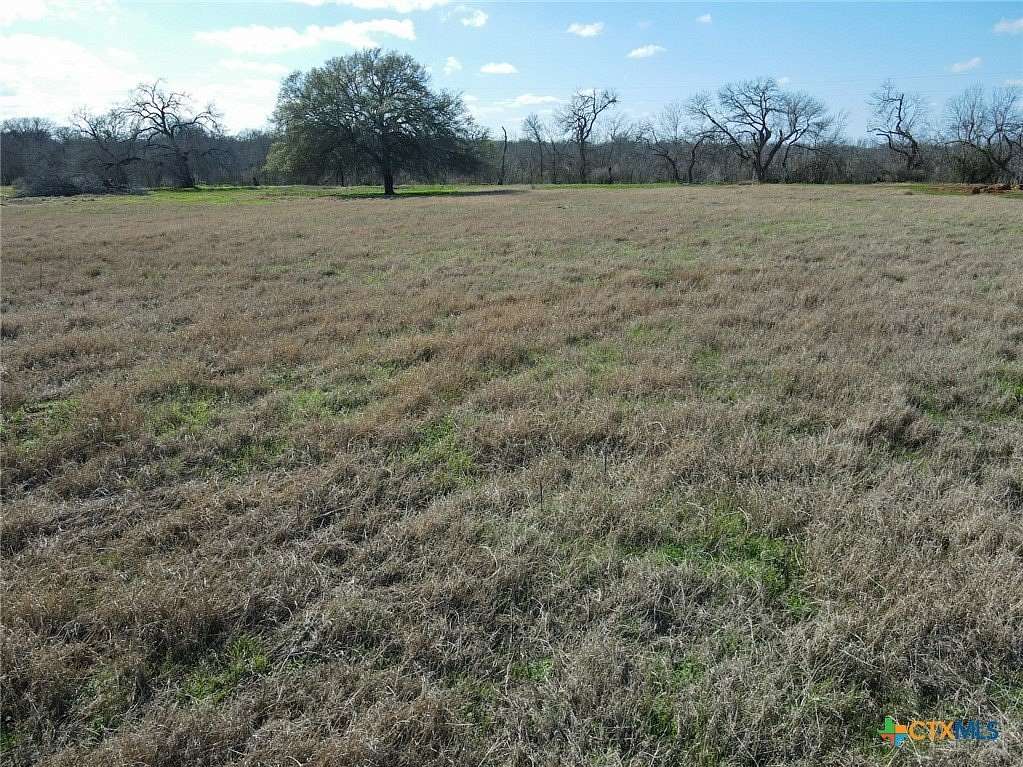 1 Acre of Residential Land for Sale in Luling, Texas
