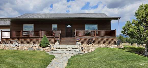 10 Acres of Land with Home for Sale in Elba, Idaho