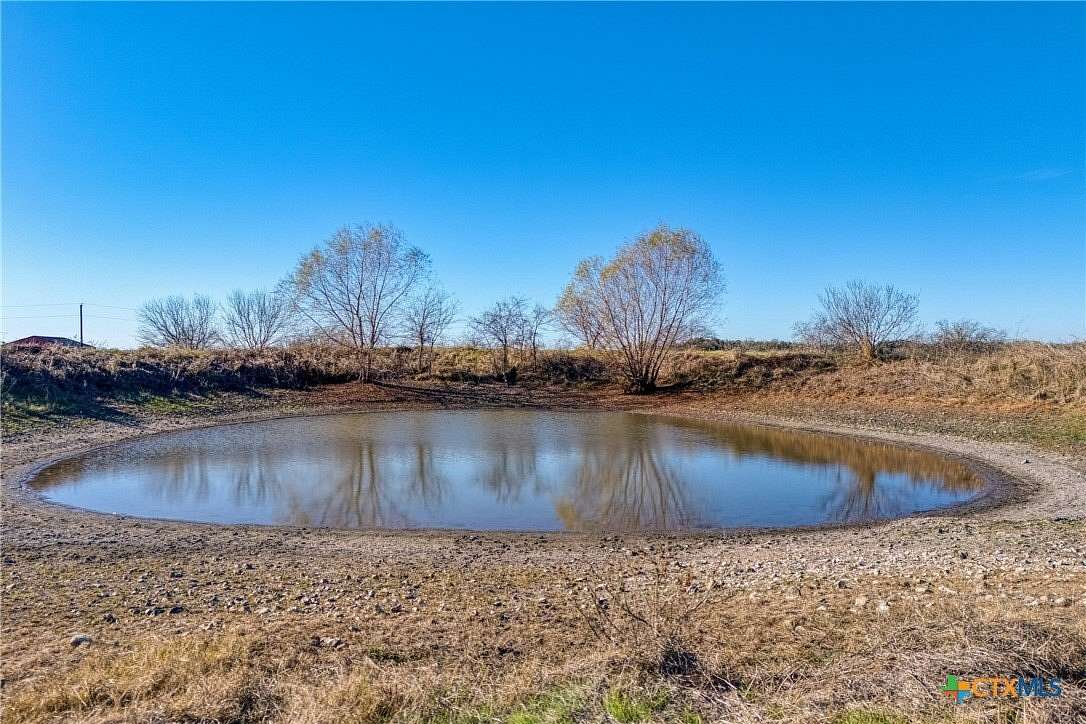 5 Acres of Land for Sale in Holland, Texas