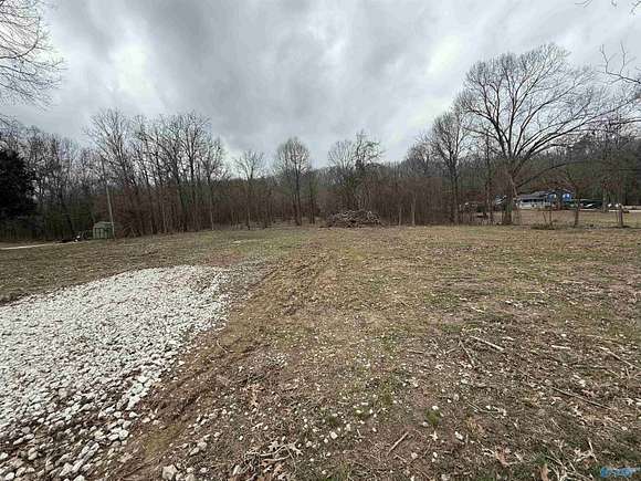 8.83 Acres of Residential Land for Sale in Trinity, Alabama