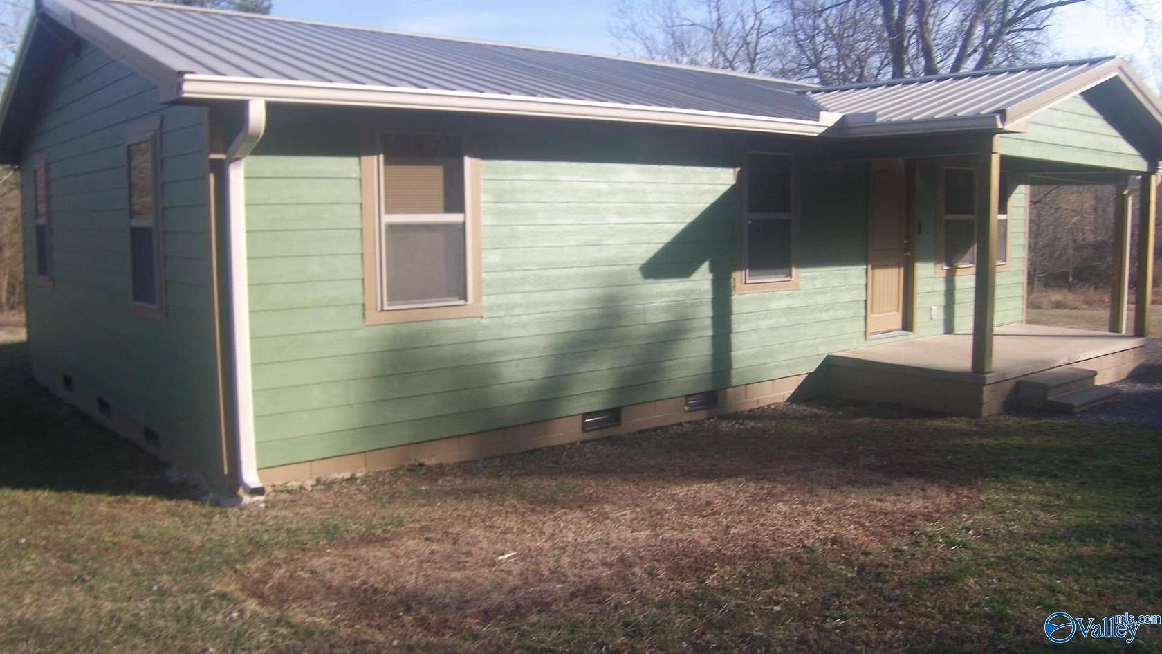 10 Acres of Residential Land with Home for Sale in Boaz, Alabama