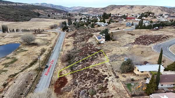 0.2 Acres of Land for Sale in Lake Hughes, California