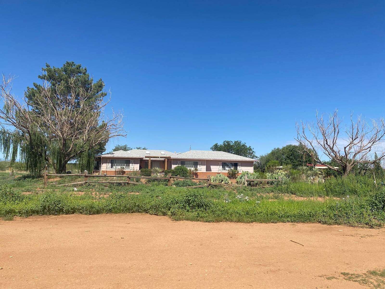 80 Acres of Agricultural Land with Home for Sale in Elfrida, Arizona