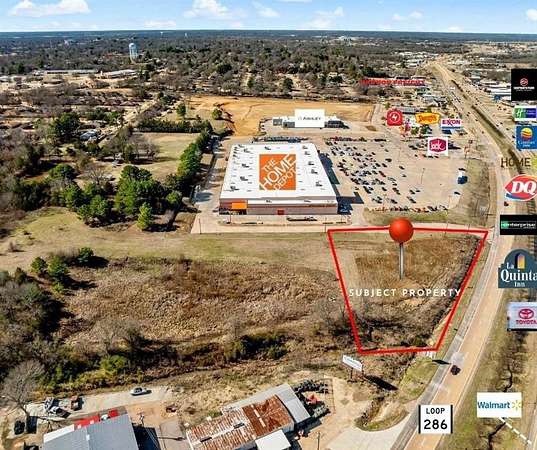 0.93 Acres of Commercial Land for Sale in Paris, Texas
