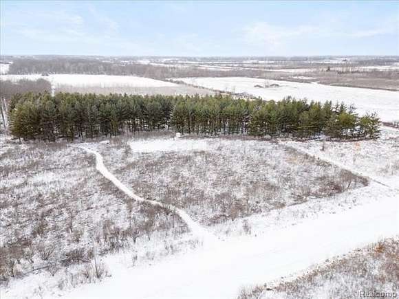 5 Acres of Residential Land for Sale in Kenockee Township, Michigan