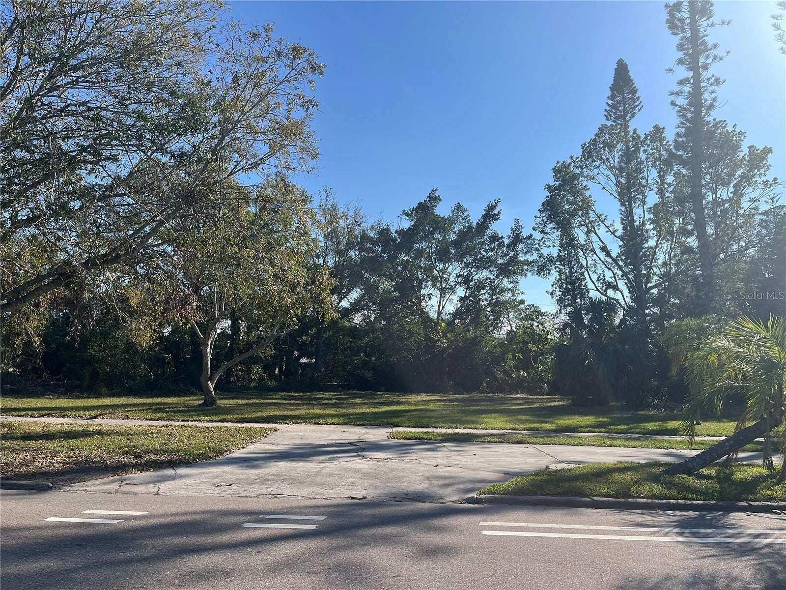 0.24 Acres of Residential Land for Sale in Sarasota, Florida