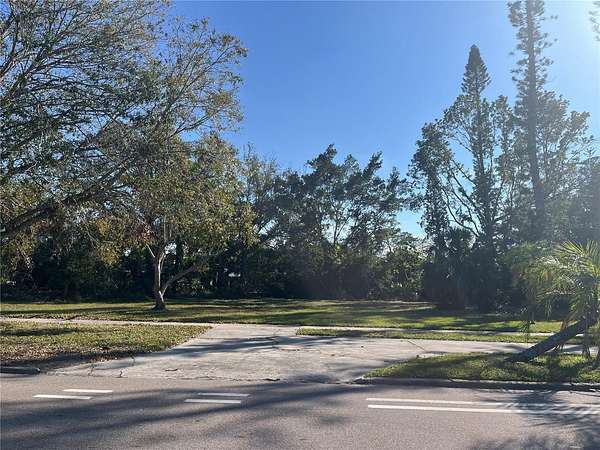 0.24 Acres of Residential Land for Sale in Sarasota, Florida