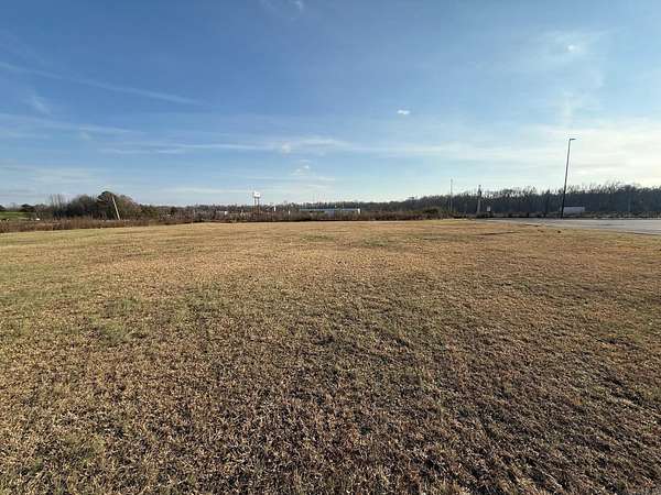 1 Acre of Mixed-Use Land for Sale in Lonoke, Arkansas