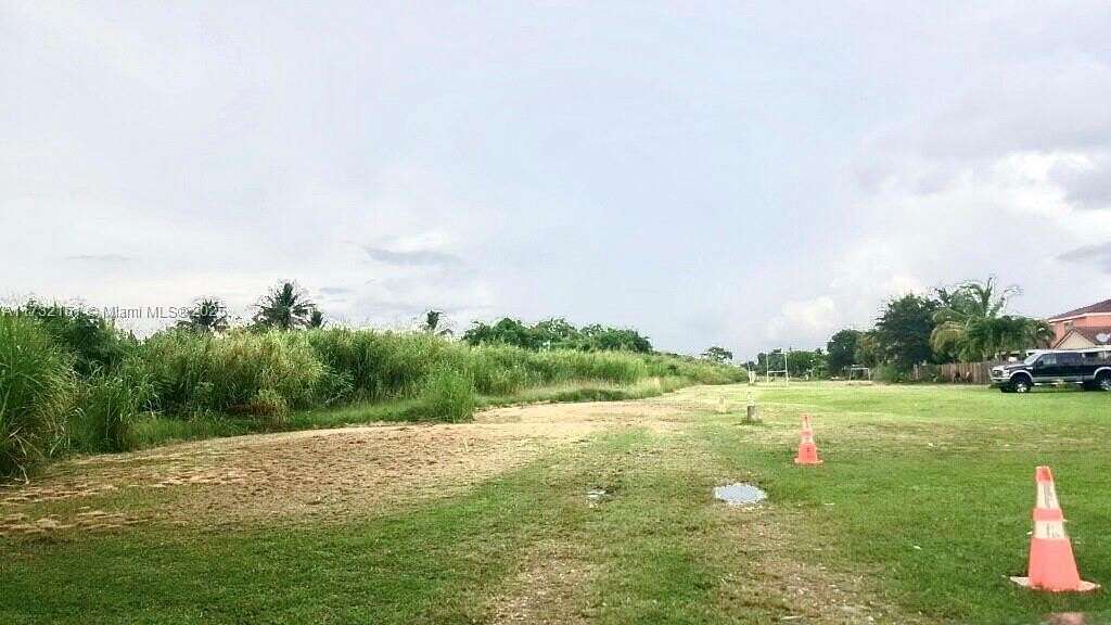 10.9 Acres of Land for Sale in Miami, Florida