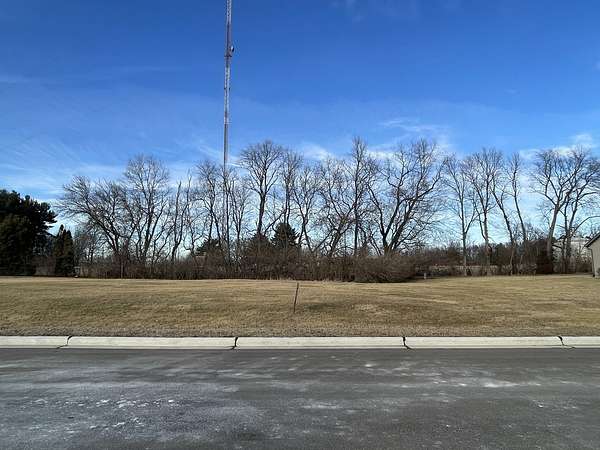 0.4 Acres of Residential Land for Sale in Sterling, Illinois