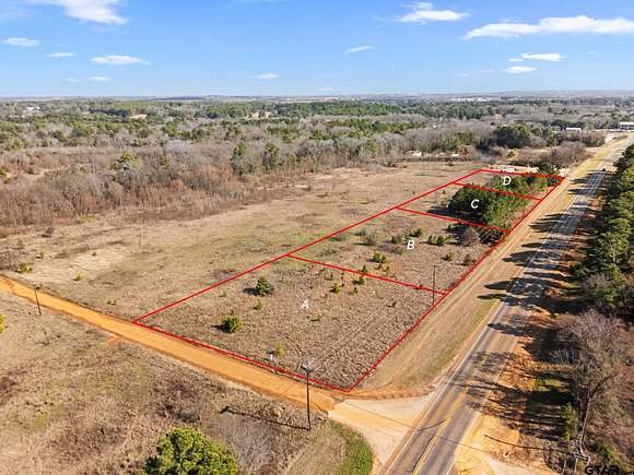 1.17 Acres of Mixed-Use Land for Sale in Flint, Texas