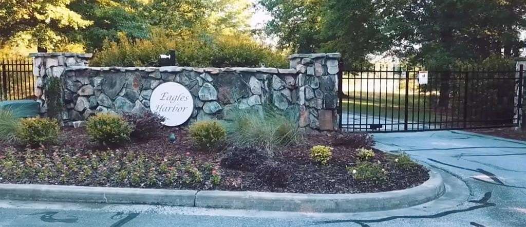 1.55 Acres of Residential Land for Sale in Hodges, South Carolina