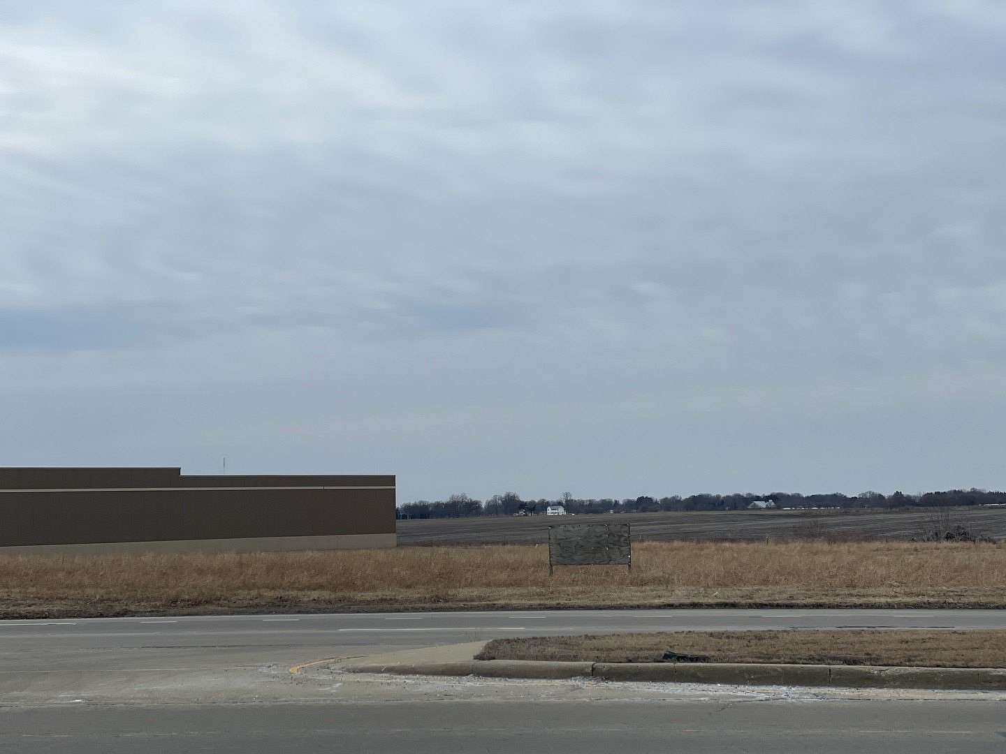 2 Acres of Commercial Land for Sale in Sterling, Illinois