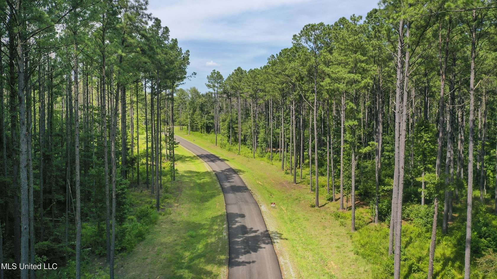 9.62 Acres of Land for Sale in Flora, Mississippi